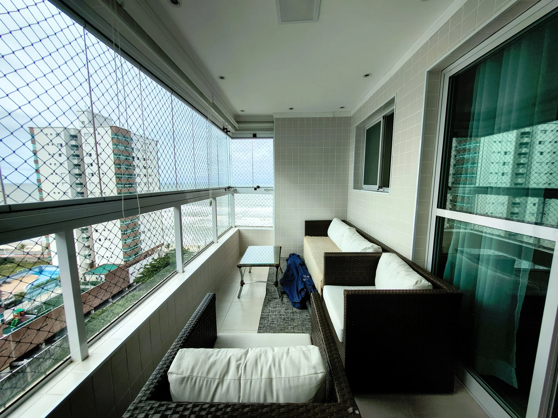 Apê Mobiliado com Varanda Gourmet, Vista Mar e Lazer de Clube
