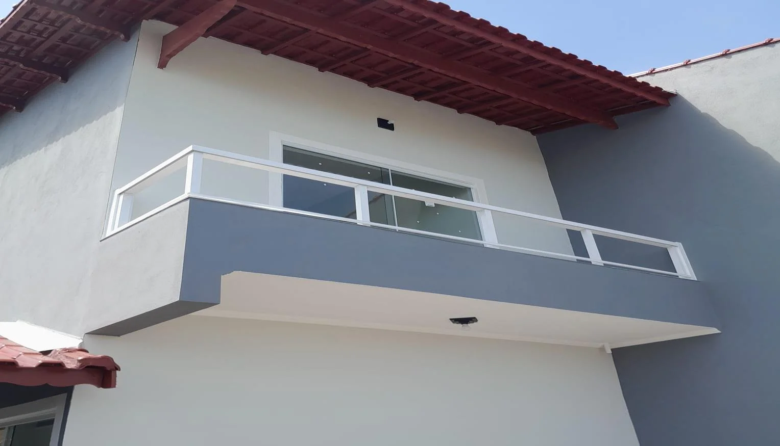 Sobrado Novo com Piscina e Área Gourmet Lado Praia