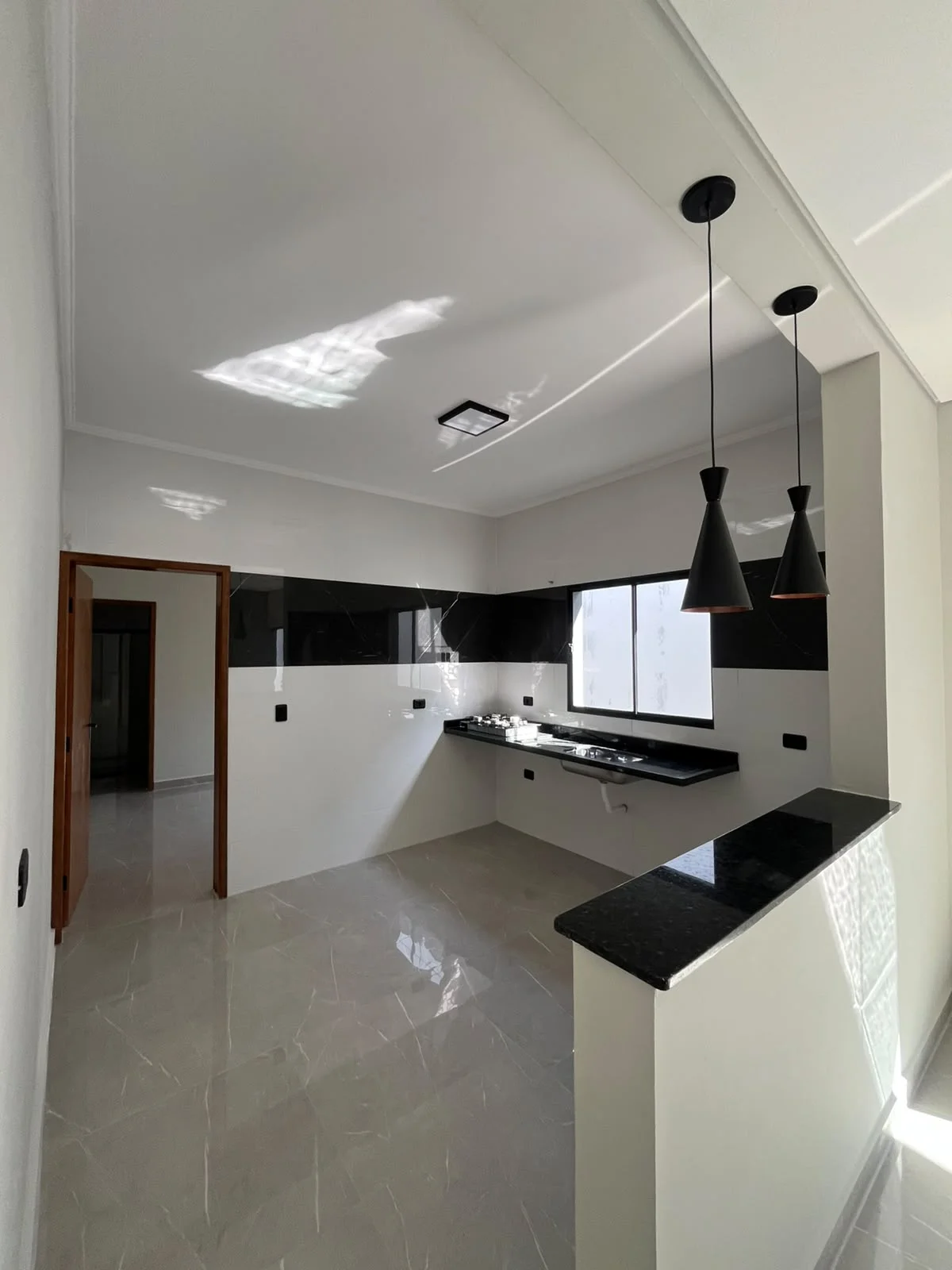 Casa Nova com Piscina e Suíte em Agenor de Campos