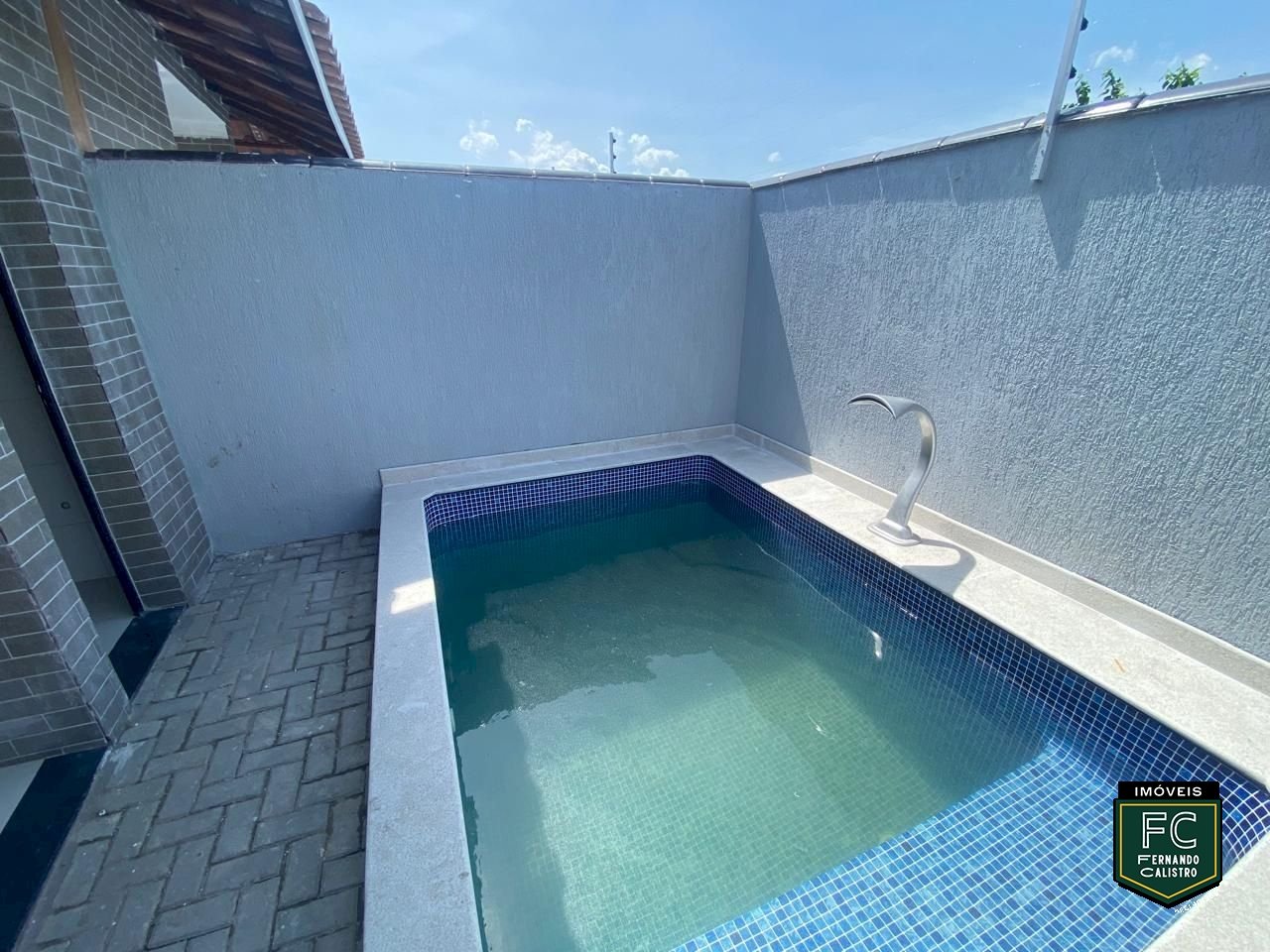 Casa 3 Dorms Nova com Piscina e Área Gourmet Perto da Praia