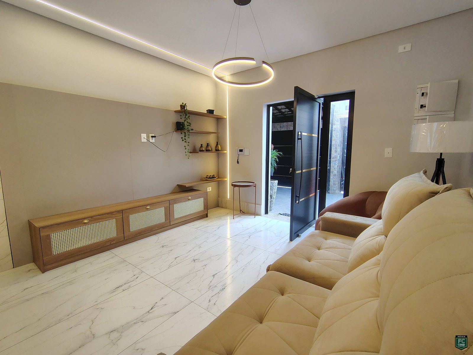 c9591ef6babca4ed8d1574a749321cb5.jpg