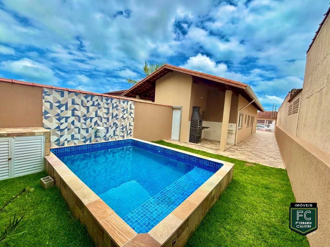 SUA CASA PRÓPRIA NO LITORAL COM PISCINA E VALOR IMPERDÍVEL