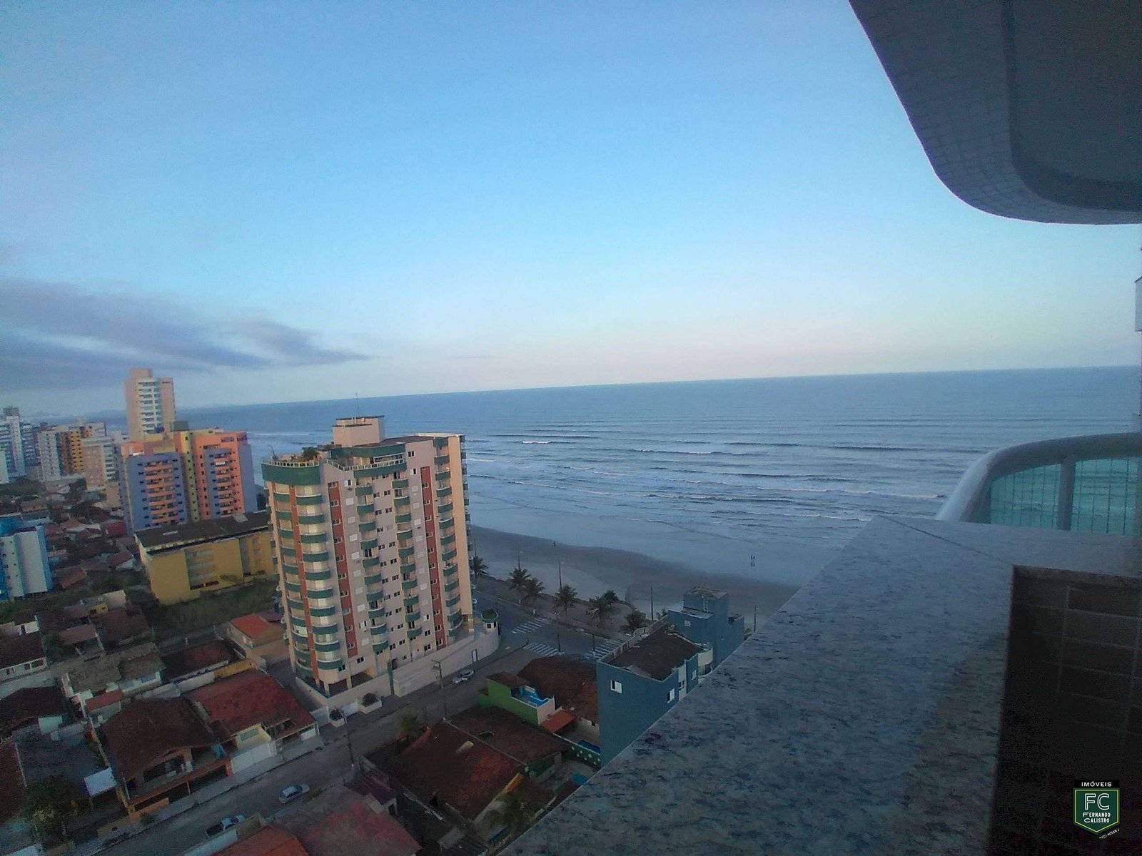 Apartamento Alto Padrão com Vista Mar e Varanda Gourmet