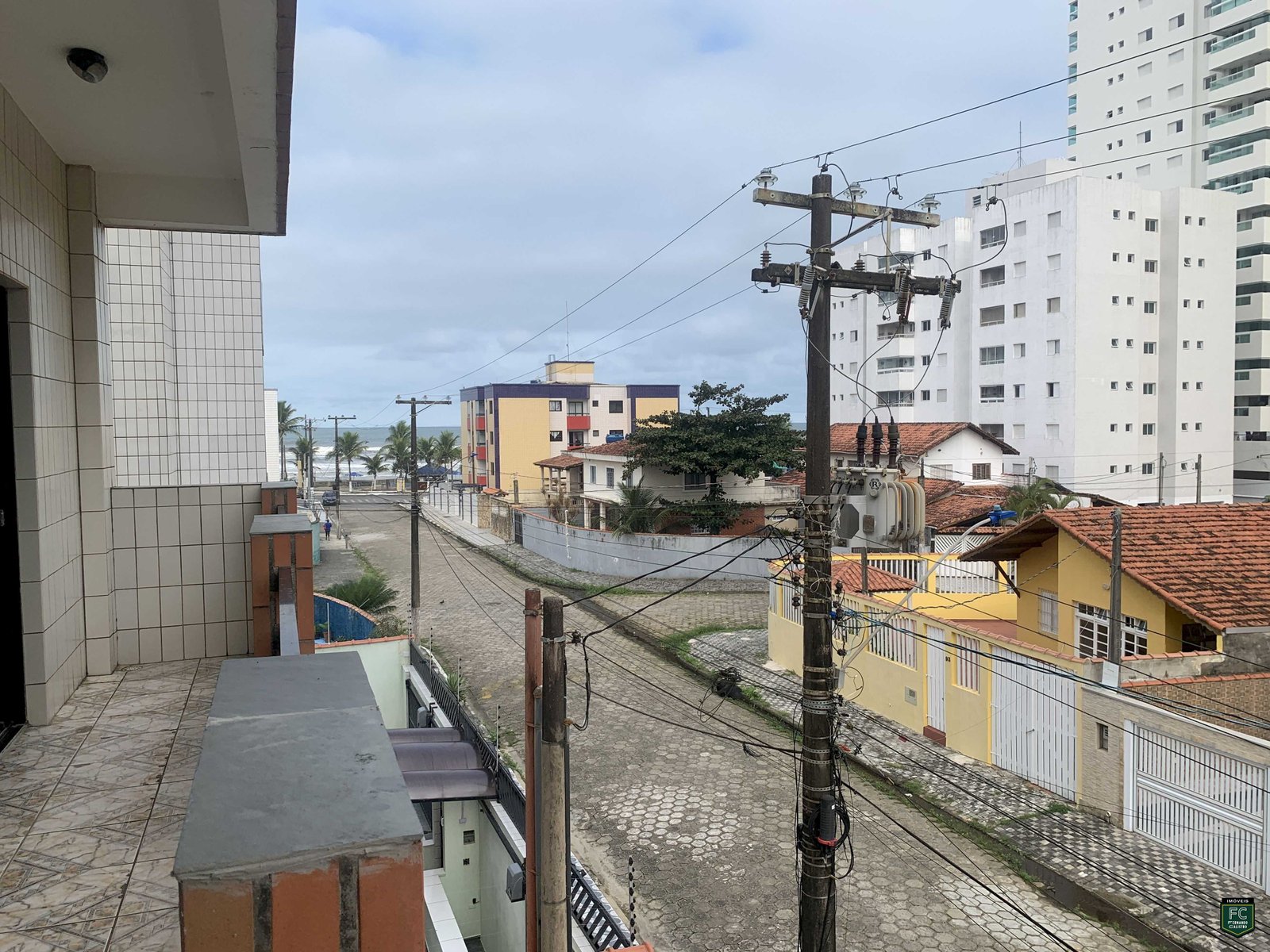 Seu espaço a poucos passos do mar com oferta inacreditável!